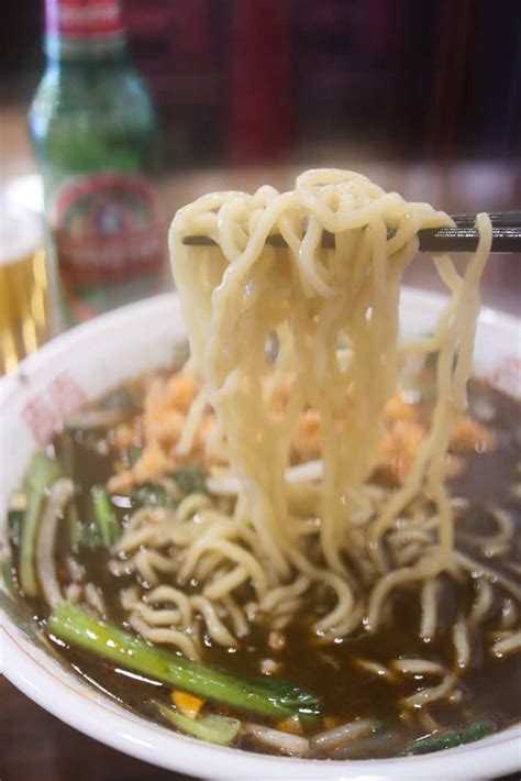 【中華料理 家宴】黒担々麺が想像以上に黒かった│今日の下高井戸