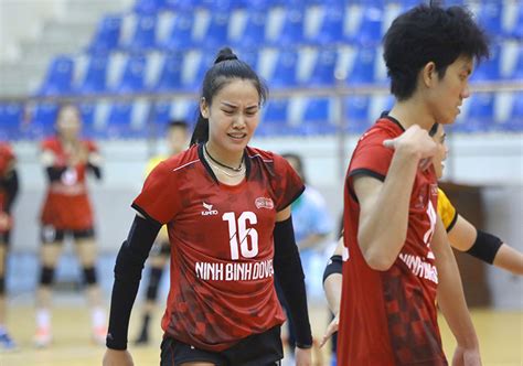 Hot girl bóng chuyền Kim Thanh đưa Long An vào bán kết thêm ngoại binh đến Việt Nam