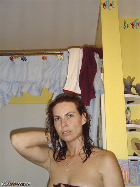 Sexy Amateur Brunette MILF Nude Posing Pics Collection Mobile Homemade Porn Sharing