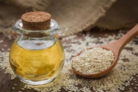 Sesame Oil Benefits Ayurvedic Uses Nutrition Facts Sesame Oil