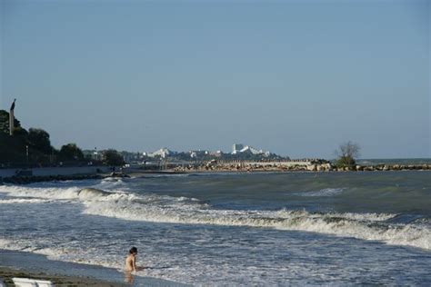 File:Mangalia Beach.jpg - Colandwiki