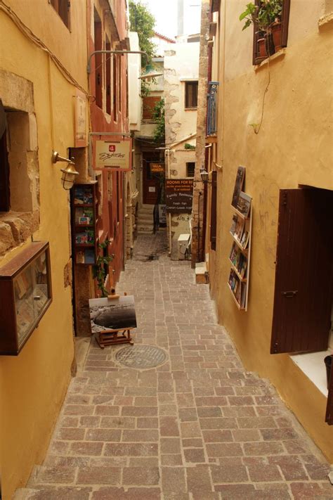Ruelle de La Canée | Places around the world, Crete, Alley