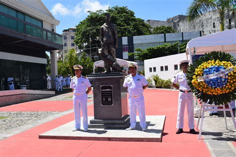 Comandante Da Marinha Inaugura Monumento Em Homenagem Aos Mortos No