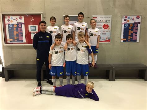 U Platz Beim Futsal Cup Jaz Gu S D Jugendausbildungszentrum