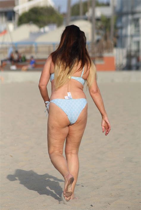 Lisa Appleton In Bikini On The Beach In Los Angeles Hawtcelebs