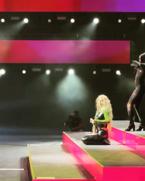 Iggy Azalea I Was Not Allowed To Finish Saudi Arabia Show After Pants