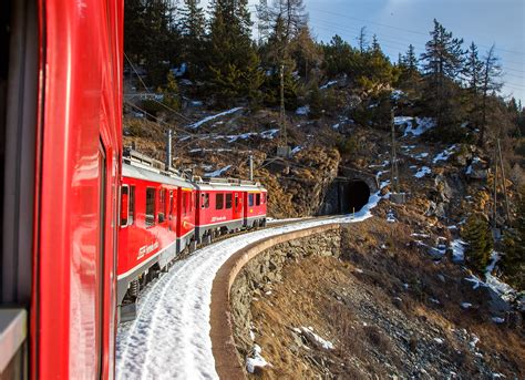 Geführt RhB ABe 4 4 III Bernina Triebwagen 54 Hakone 箱根町 und 53