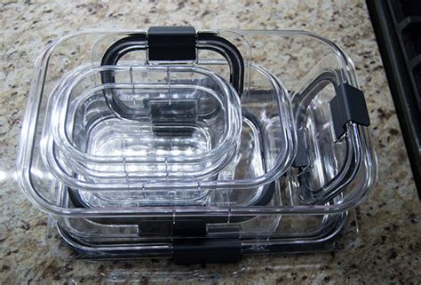 Pack Smarter with the Leak-Proof Design of Rubbermaid Brilliance ...