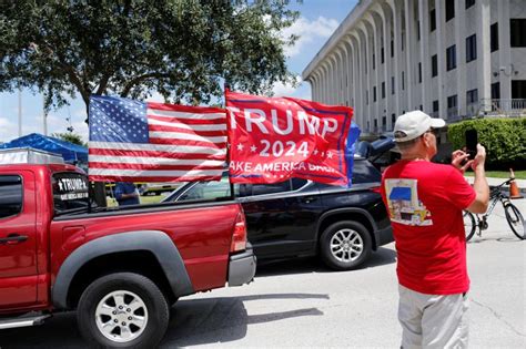 Us Judge Says Open To Releasing Some Evidence Behind Trump Search Courts News Al Jazeera