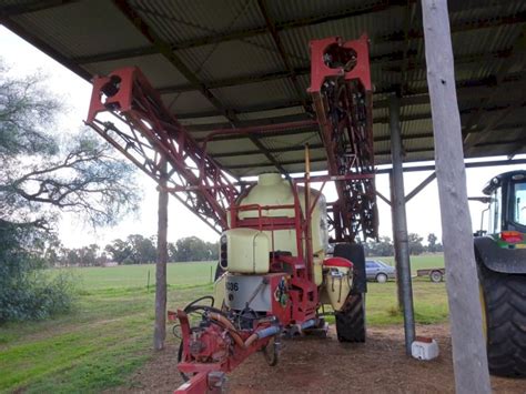 2008 Hardie 6036 Trailing Sprayer Farm Tender