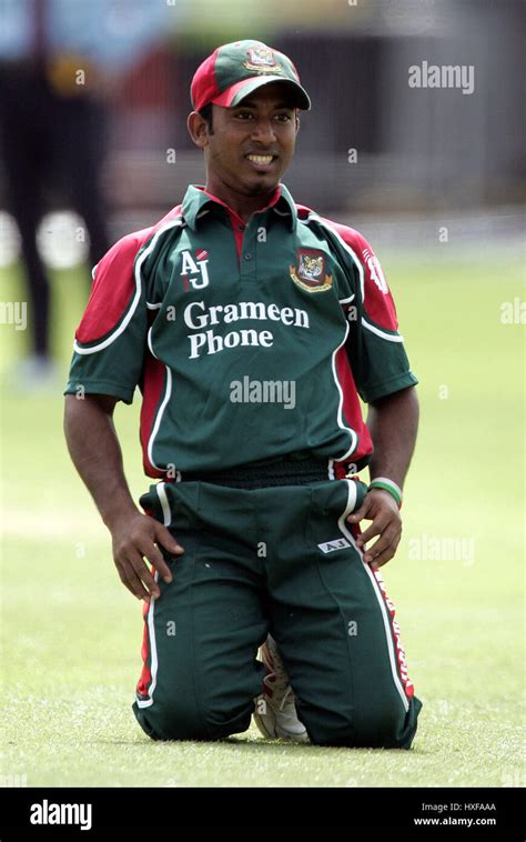 Aftab Ahmed Chowdhury Cricket Hi Res Stock Photography And Images Alamy