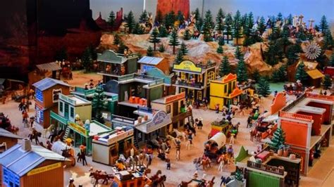 Torrent Expone La Exposici N De Playmobil M S Grande De La Comunidad