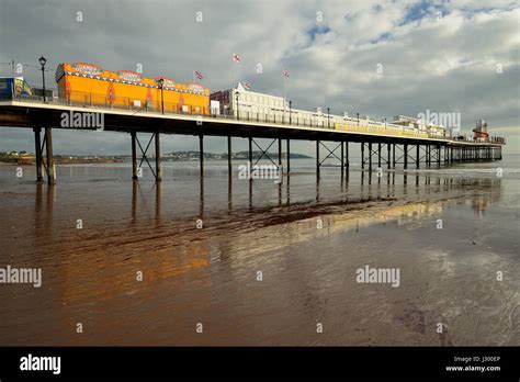 Free admission to paignton pier hi-res stock photography and images - Alamy