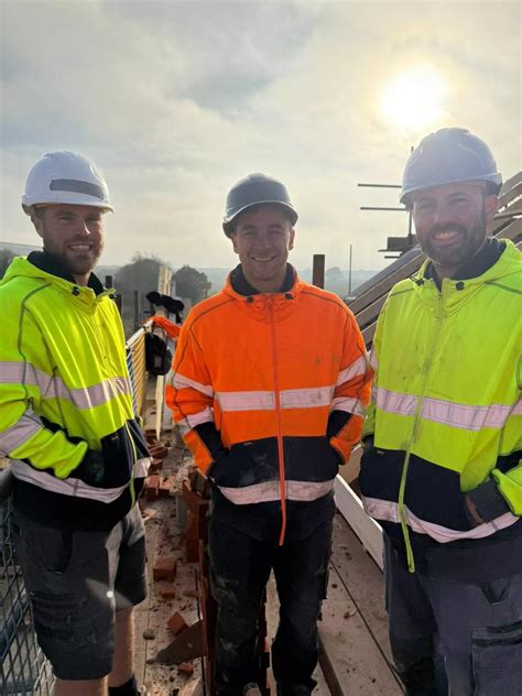 Meet the Leicester bricklayers turned TikTok stars who get recognised