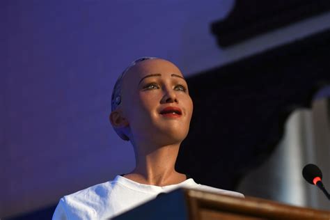 Meet Sophia: The robot who laughs, smiles and frowns just like us | CNN