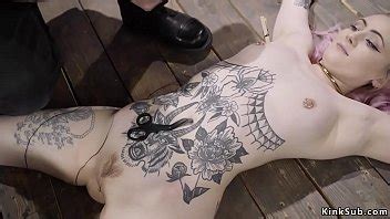 Alt Pale Slave Ass Fouetté Dans Un Donjon XVIDEOS