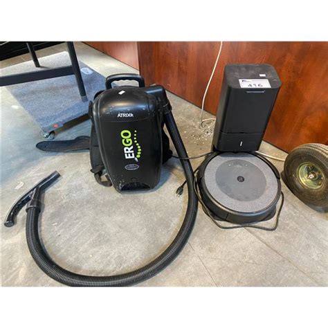 IROBOT ROOMBA I3 EVO SELF EMPTYING ROBOT VACUUM WITH DOCK, AND ERGO ...