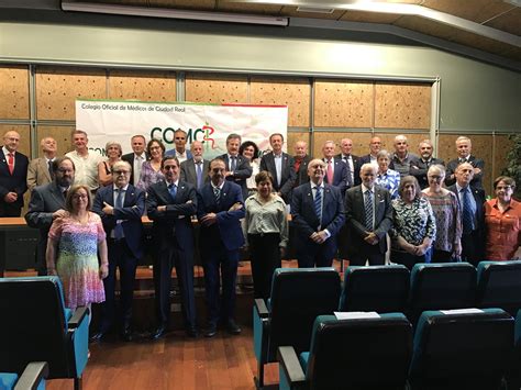 El Colegio De M Dicos Homenajea A Sus Jubilados Y Celebra Su