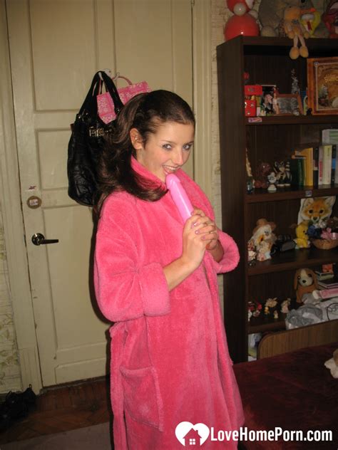 Surprising Her Man With A Quick Fuck At HomeMoviesTube