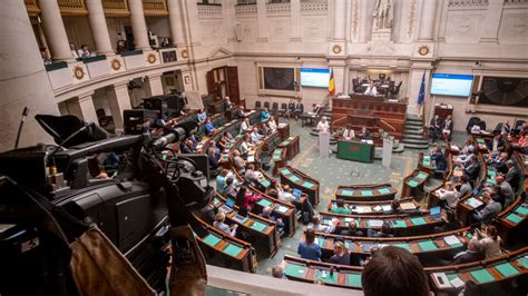 Kamer Zet Licht Op Groen Voor Onderzoekscommissie Naar Seksueel