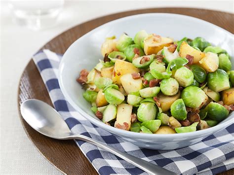 Spruiten Met Aardappels En Spekjes