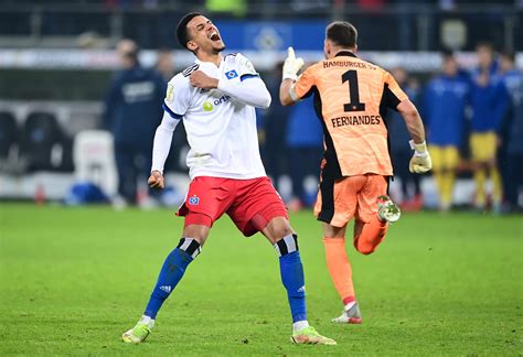 Pokal Noten Gegen Den Ksc Zwei Hsv Helden Ein Duo Entt Uscht