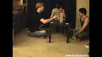 Nude Men Trace And William Get Together With Their New Friend Austin XVIDEOS