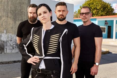 “zombie” De The Cranberries Rebasó Las Mil Millones De Visualizaciones Obtuvo El Reconocimiento