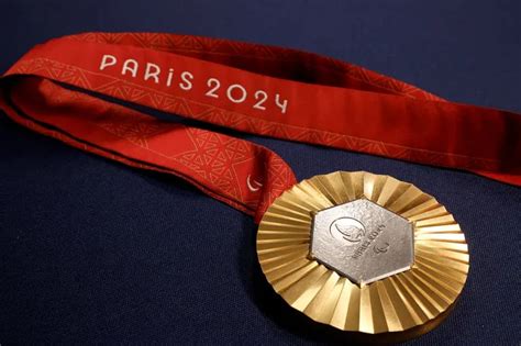 Las Medallas De Los Juegos Olímpicos De París 2024 Llevarán Un Pedazo