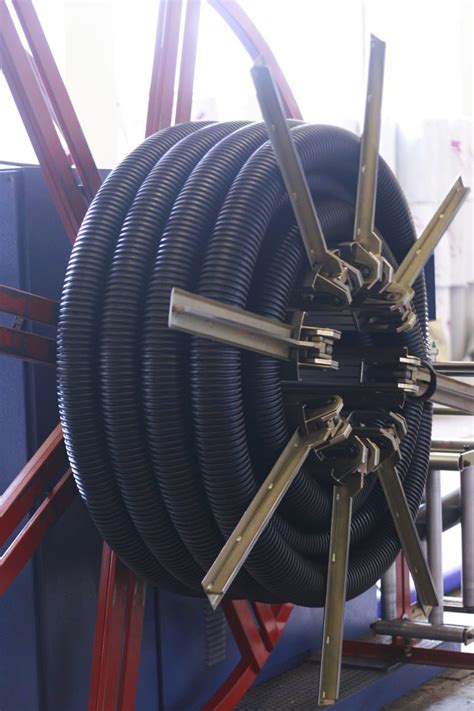 Дренажные гофрированные трубы (ДГТ) в геотекстиле с перфорацией и без ...