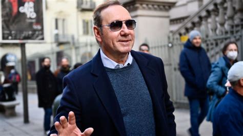 Kevin Spacey se declaró no culpable de siete nuevos cargos de agresión