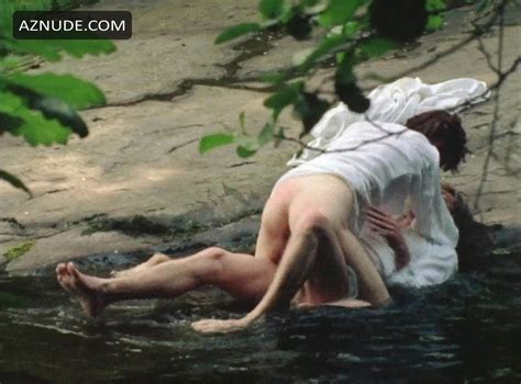 PENNY SLINGER Nude AZNude