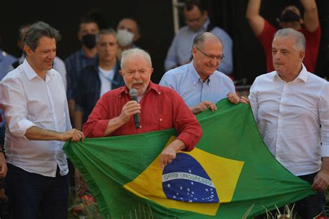 Lula diz que Orçamento Secreto é a maior bandidagem dos 200 anos de