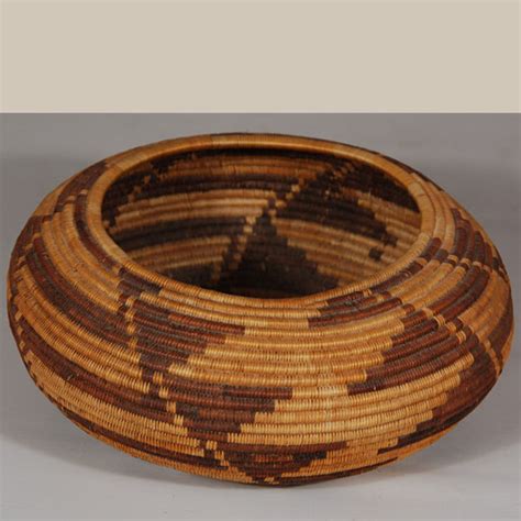 Southwest Indian Baskets | Historic | Pomo | Bowls and Other Forms | Pomo Historic Coiled Gift ...