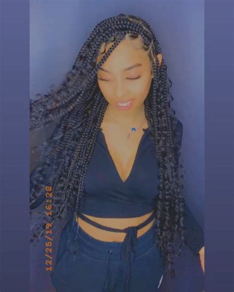 Brazy On Instagram “shes So Prettyy Mashallah😍 Knotless Box Braids🤩 Dm To Book An Appointment