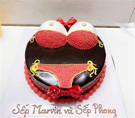 Bánh kem bikini sexy
