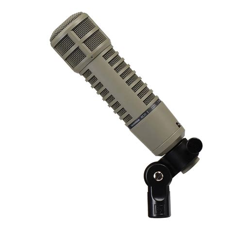 Broadcast Variable D Dynamic Cardioid Microphone Re Patararungroj