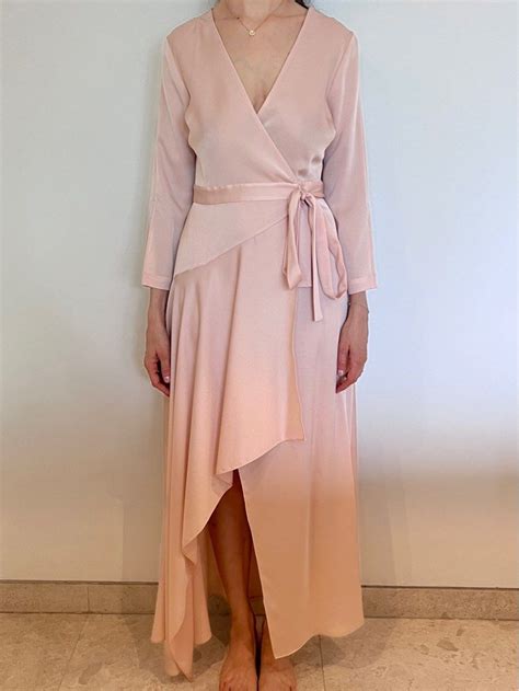 Nude Dress Bcbg Women S Fashion Dresses Sets Evening Dresses Gowns On Carousell