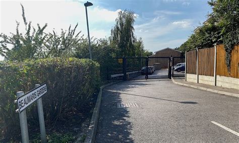 Beaumaris Gardens Upper Norwood Robin Stott Cc By Sa Geograph