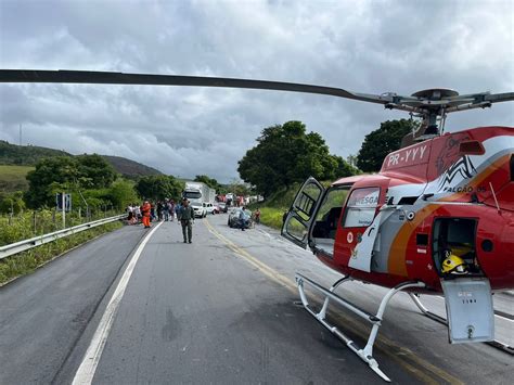 Jornal De Alagoas Tr S Ficam Feridos Ap S Grave Acidente Entre