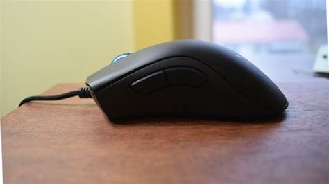 Razer DeathAdder V2 Gaming Mouse Review: Deadlier Than Ever | Tom's ...