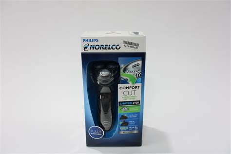 Philips Norelco Shaver 3100 Property Room