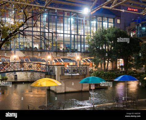 The Shops at Rivercenter (formerly Rivercenter Mall) a shopping mall ...