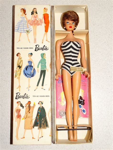 Barbie: VINTAGE Brownette 1961 BUBBLECUT Doll w/ORIGINAL BOX LINER ...