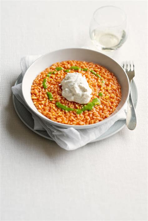 Risotto Al Pomodoro Con Burrata E Pesto Leggero Di Basilico Sale Pepe