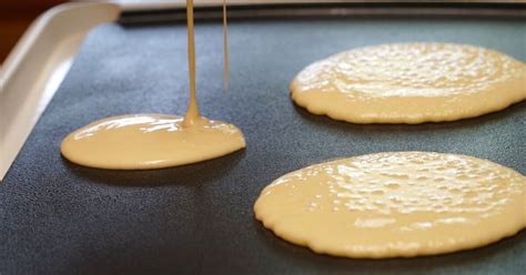 Portable Electric Griddle Vs. Stove Top: Which One Is Better? | Upgradedhome.com