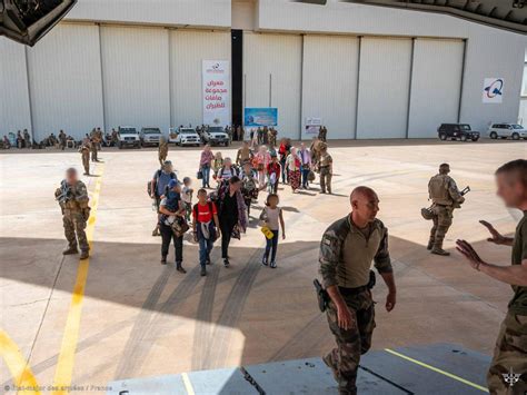 Slobodna Dalmacija Prvi njemački avion s evakuiranim Nijemcima iz