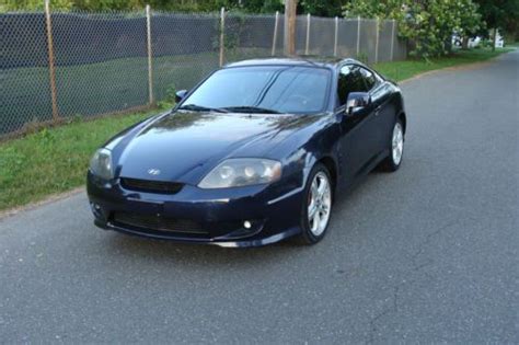 Find Used 2004 Hyundai Tiburon GT Coupe 2 Door 2 7L In Summerville