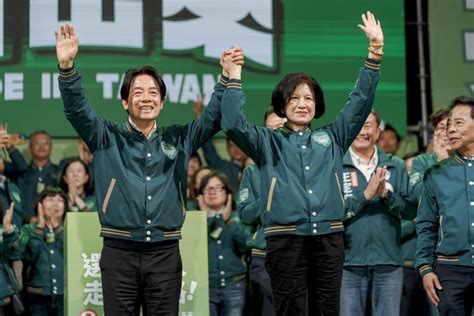 賴清德選前之夜回防台南 妻子吳玫如首度現身站台 政治 中央社 Cna