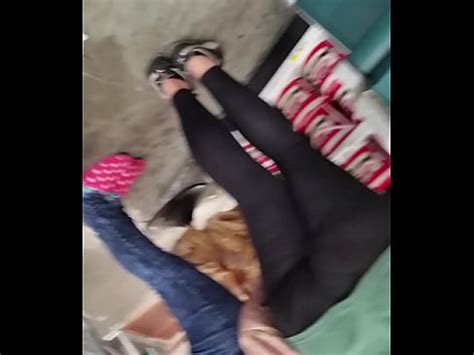 voyeur sexy culo botín en spandex XVIDEOS